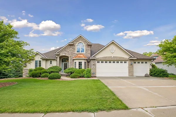 $675,000 | 3497 Fox Tail Trail Northwest, Prior Lake, MN 55372