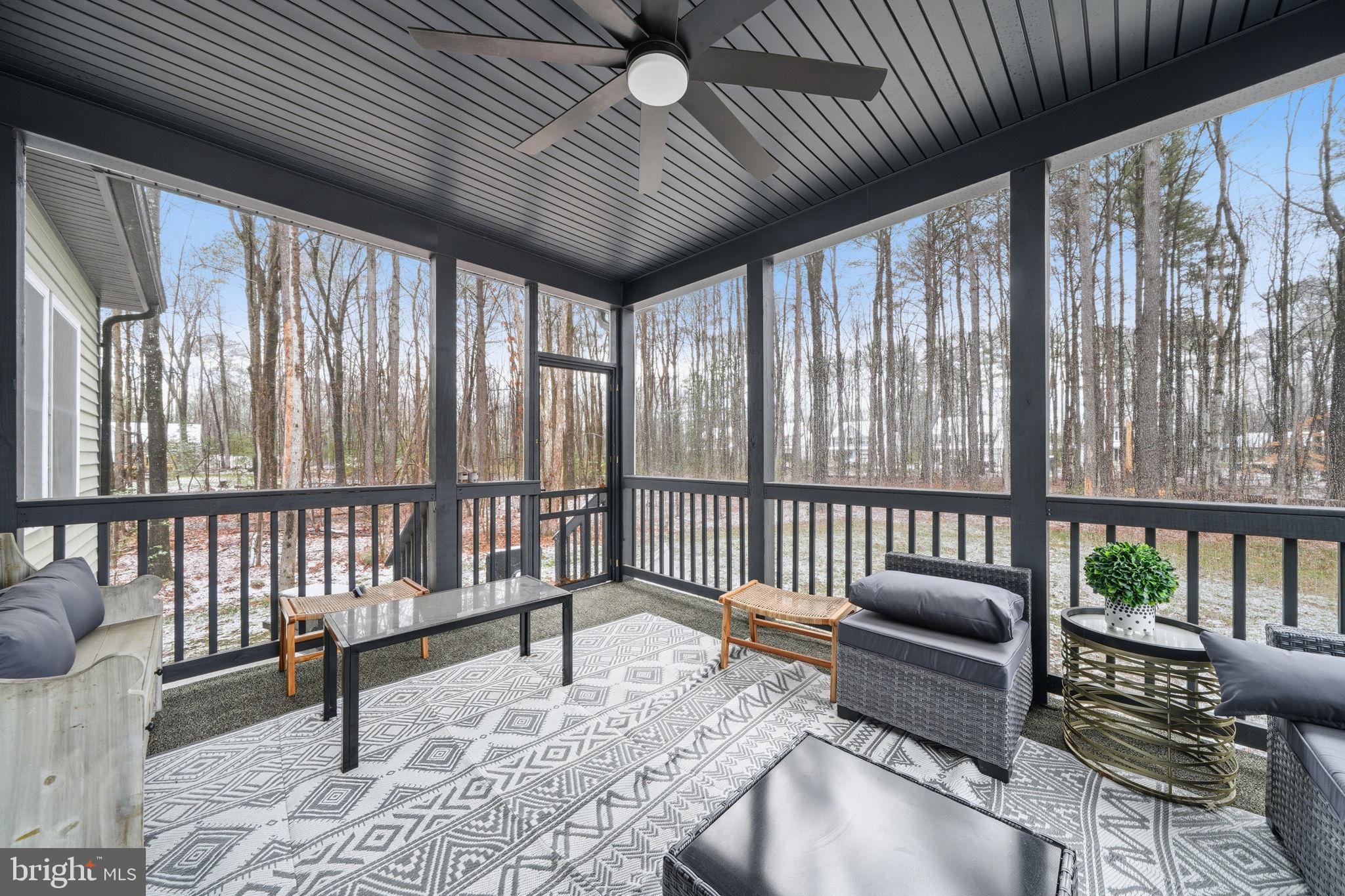 107 Pinewood Lane Colonial Beach, VA 22443 - Photo 21 of 25 a balcony with furniture