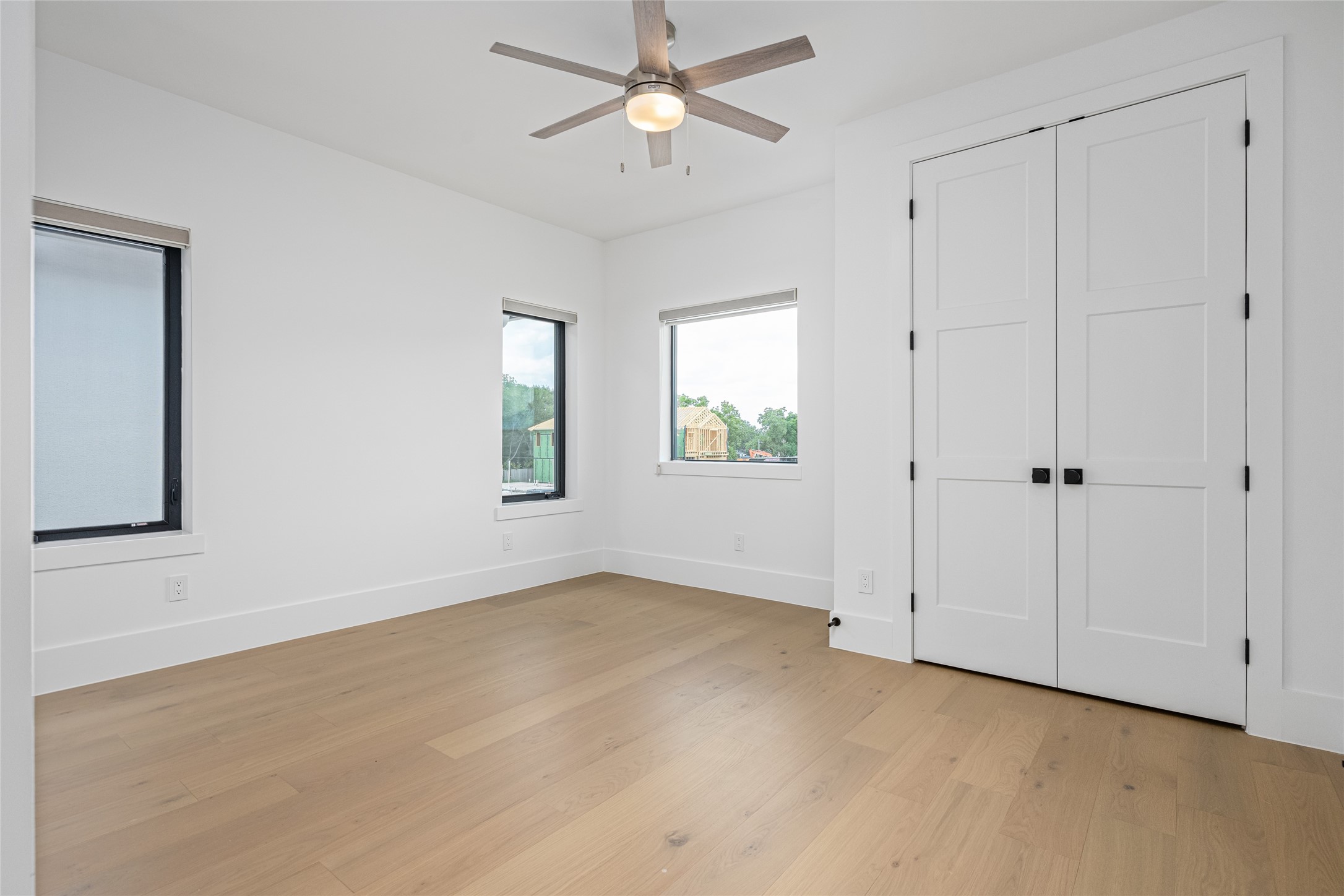 623 Rolling Oaks Stafford, TX 77477 - Photo 47 of 50 The fourth bedroom is generously sized and features a custom closet for storage ease