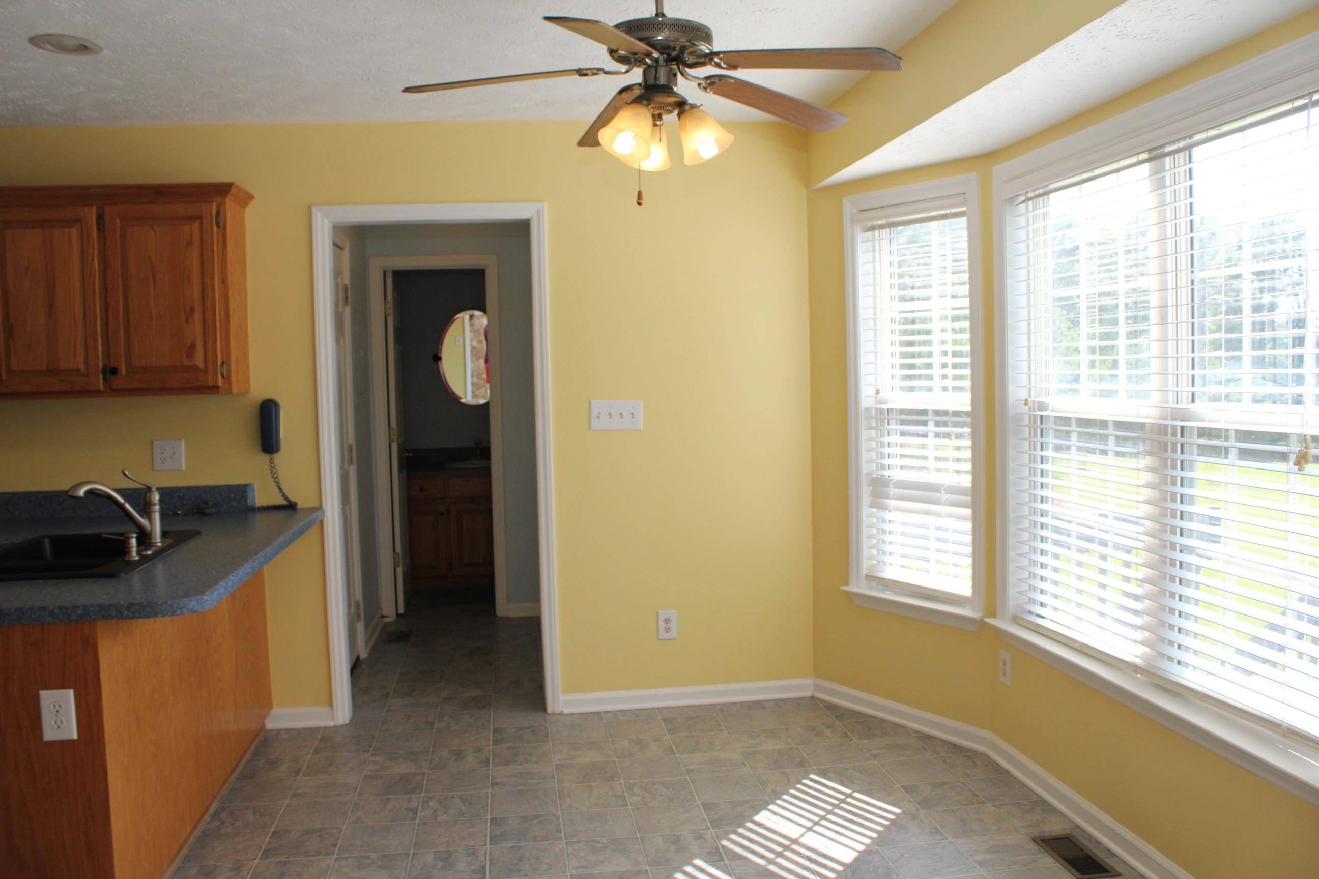 116 Shady Wood Drive Rockingham, NC 28379 - Photo 6 of 19 Eat-in Kitchen