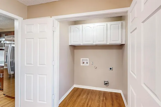 a view of room with washer and dryer