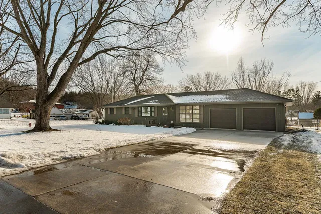 $345,000 | 40 4th Street Northeast, Oronoco, MN 55960