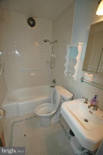 2413 Darrow Street Silver Spring, MD 20902 - Photo 6 of 17 Bath