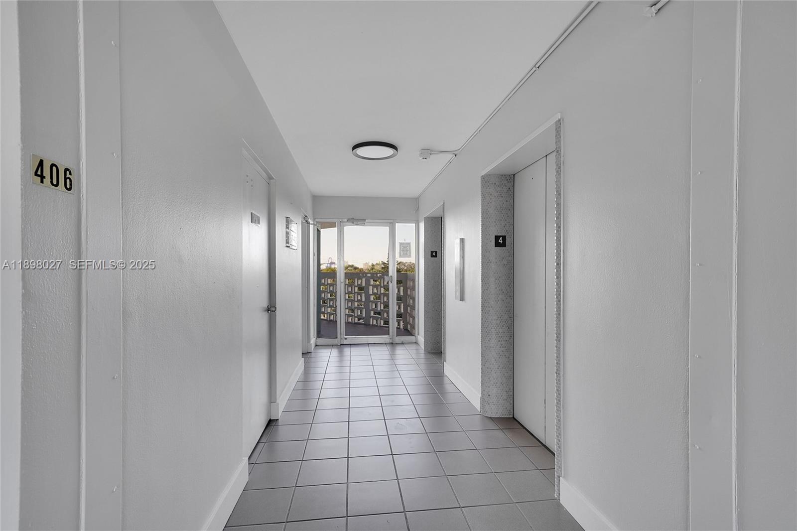 1900 South Ocean Drive, Unit 406 Fort Lauderdale, FL 33316 - Photo 18 of 26 a view of a hallway