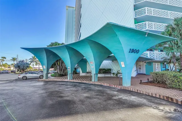 $249,000 | 1900 South Ocean Drive, Unit 406, Fort Lauderdale, FL 33316