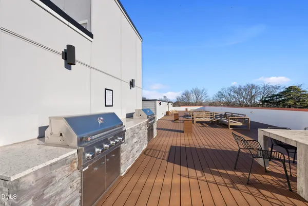 $1,600 | 615 Daniels Street, Unit 316, Raleigh, NC 27605