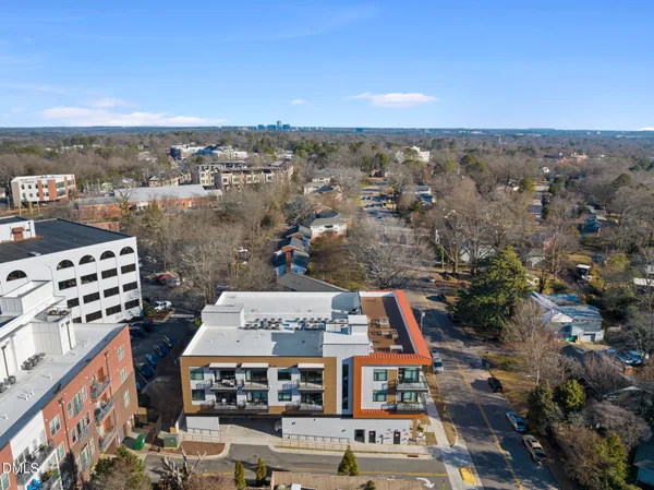$1,600 | 615 Daniels Street, Unit 316, Raleigh, NC 27605