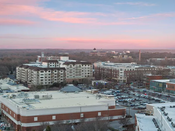 $1,600 | 615 Daniels Street, Unit 316, Raleigh, NC 27605