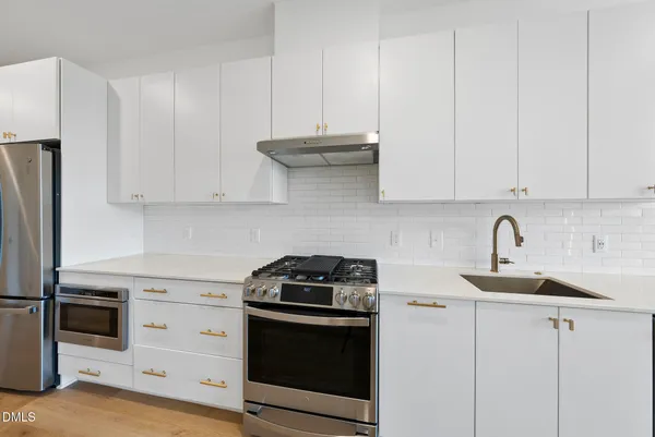 $1,600 | 615 Daniels Street, Unit 316, Raleigh, NC 27605
