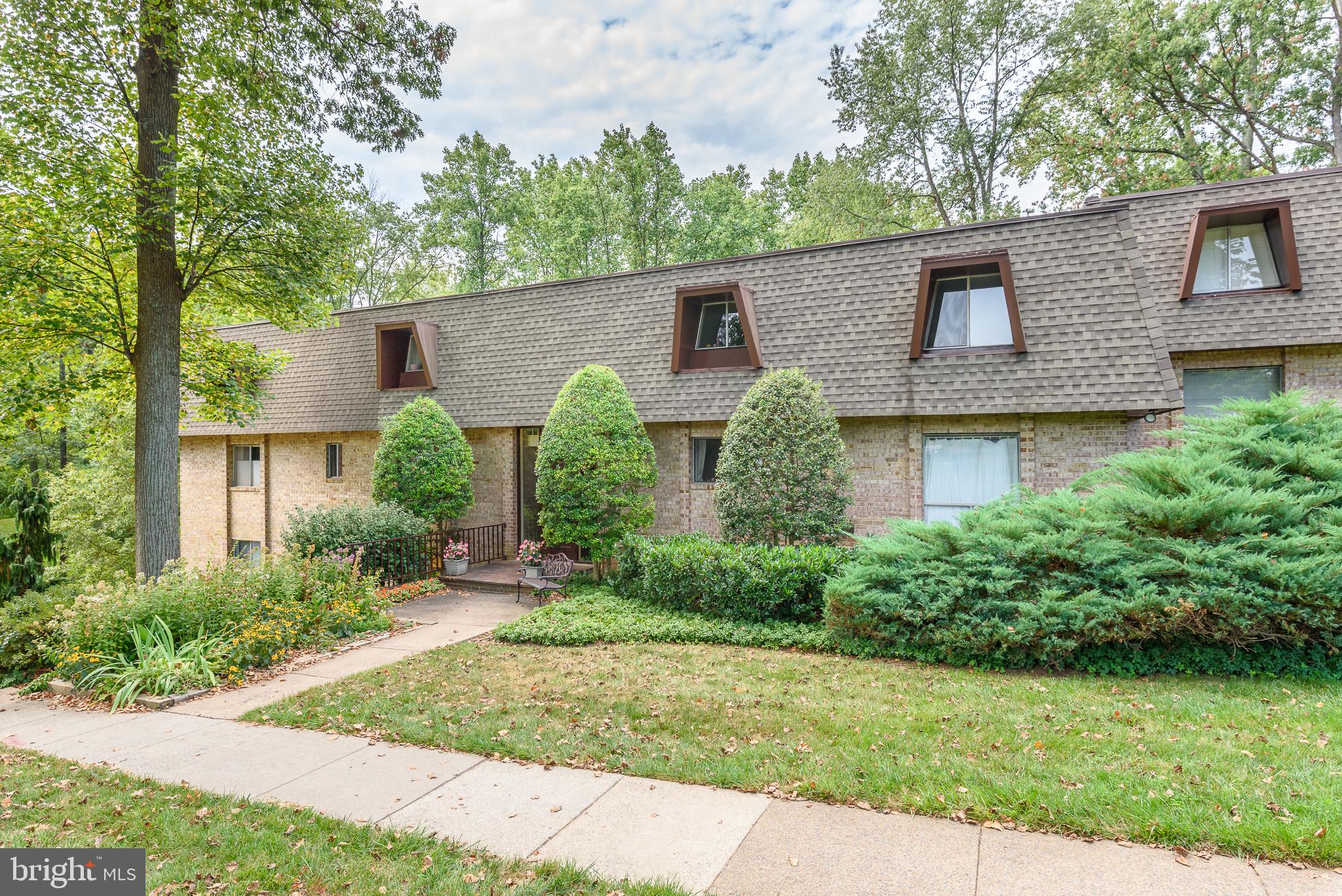 11625 Vantage Hill Road, Unit 2A Reston, VA 20190 - Photo 1 of 29 Gallery Image 1