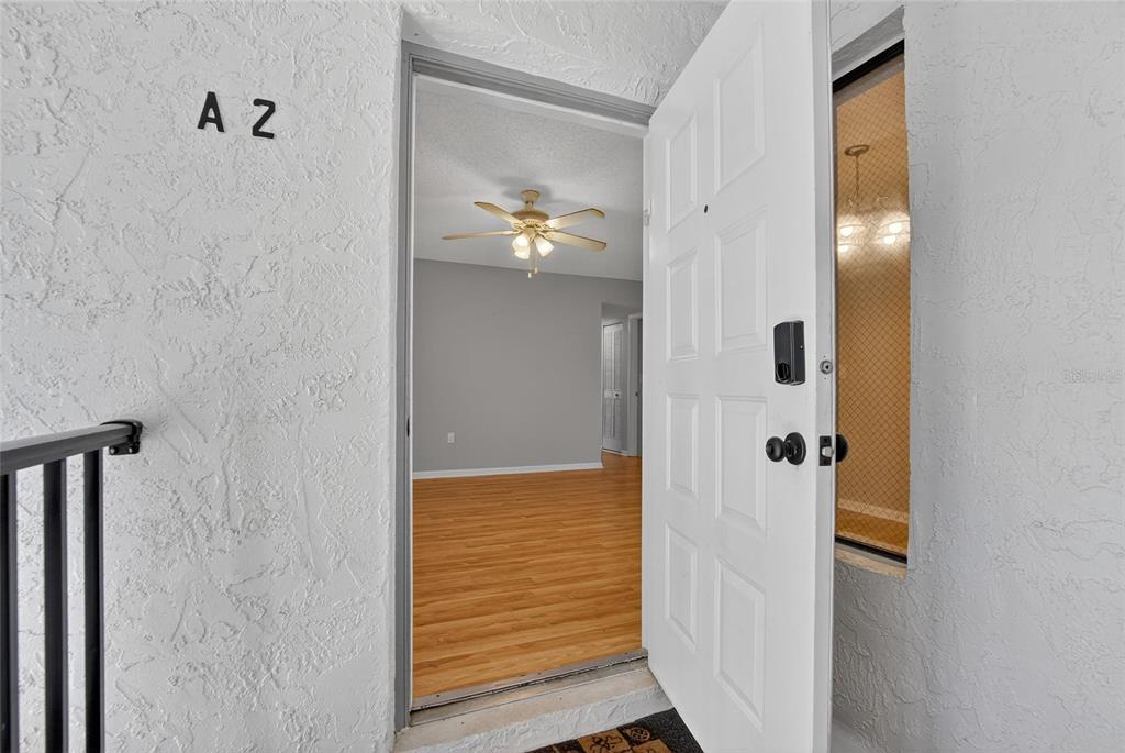 1225 Pine Ridge Circle West, Unit A2 Tarpon Springs, FL 34688 - Photo 11 of 59 a view of a bathroom