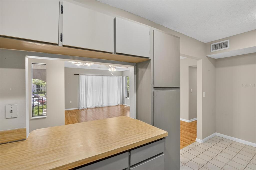 1225 Pine Ridge Circle West, Unit A2 Tarpon Springs, FL 34688 - Photo 15 of 59