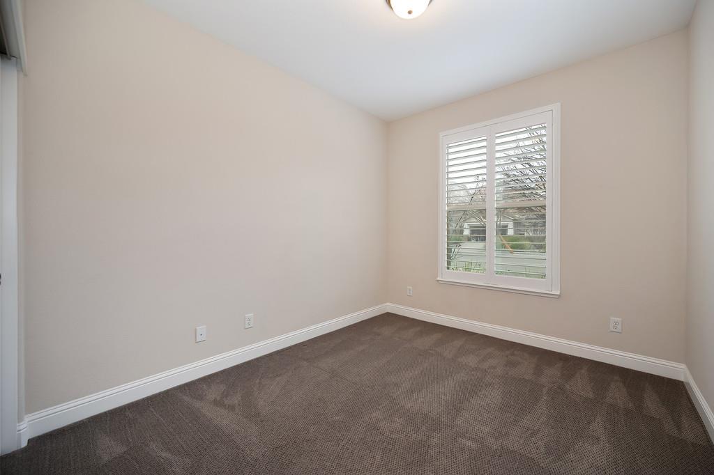 1916 Hartsfield Way Lincoln, CA 95648 - Photo 14 of 35 an empty room with windows