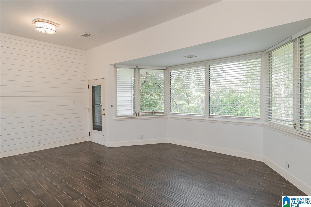 1320 Shades Crest Road Birmingham, AL 35226 - Photo 9 of 34