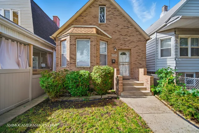 $315,900 | 9342 South Crandon Avenue, Chicago, IL 60617
