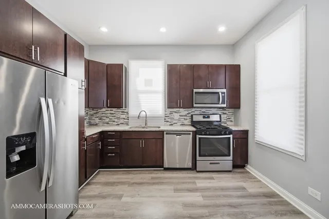 $315,900 | 9342 South Crandon Avenue, Chicago, IL 60617