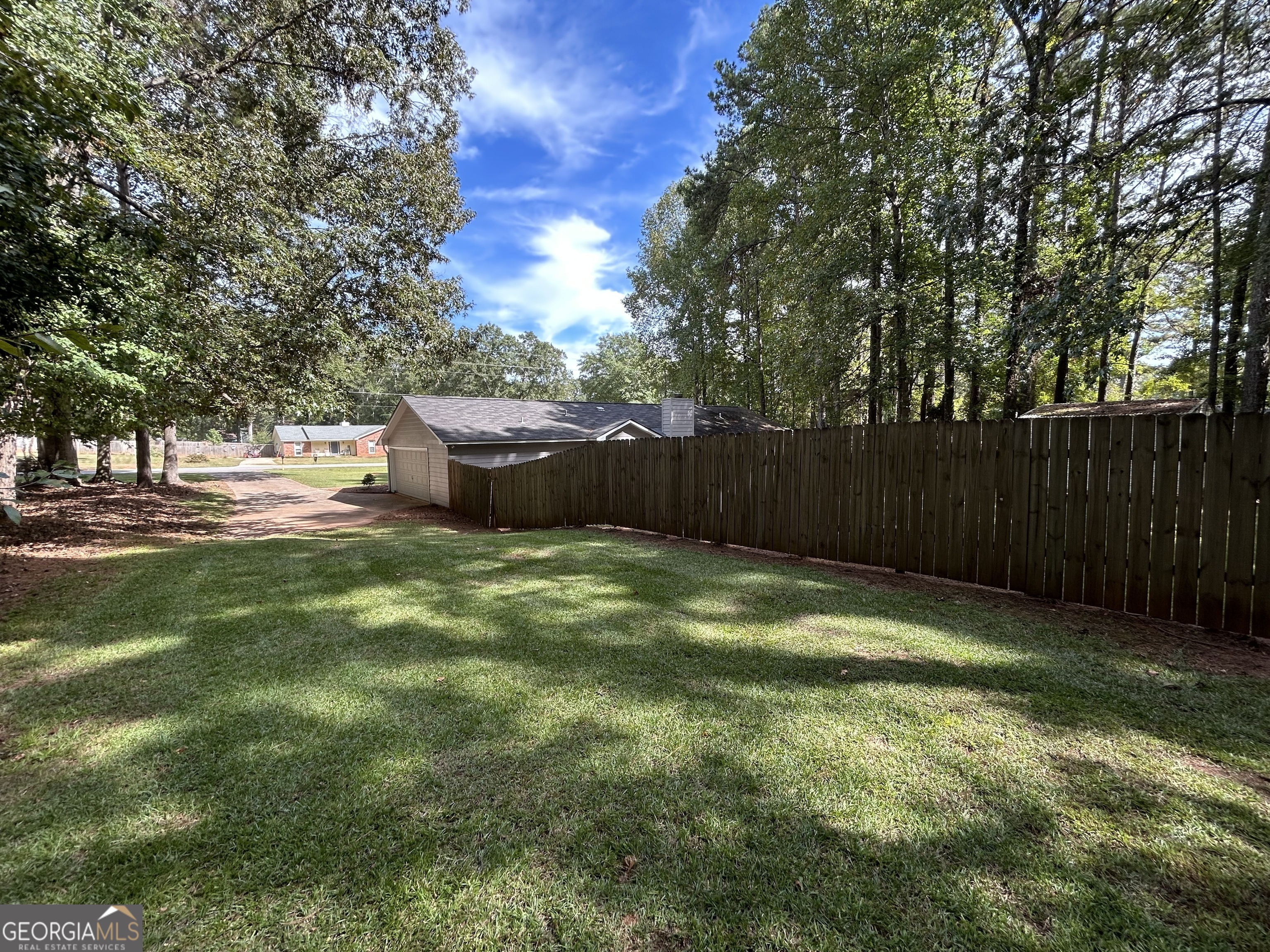 191 Moccasin Trail LaGrange, GA 30241 - Photo 29 of 32 a view of a backyard