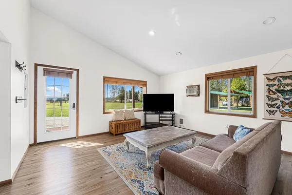 $1,150,000 | 4918 Lenhard Lane, Deer Park, WA 99006