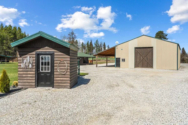$1,150,000 | 4918 Lenhard Lane, Deer Park, WA 99006