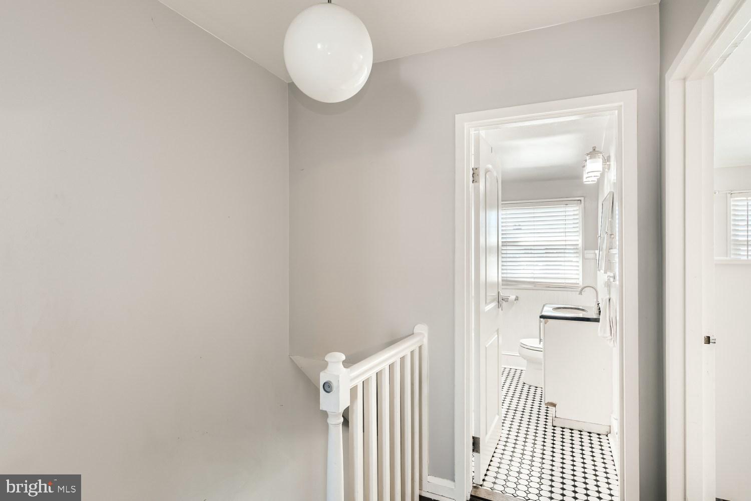 7819 Lockwood Road Dundalk, MD 21222 - Photo 20 of 34 Hallway