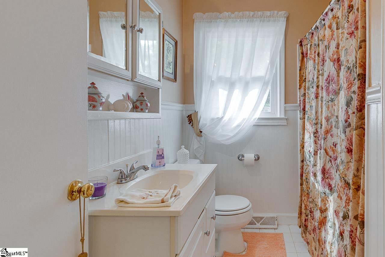 102 Terrace Circle Simpsonville, SC 29681 - Photo 13 of 25