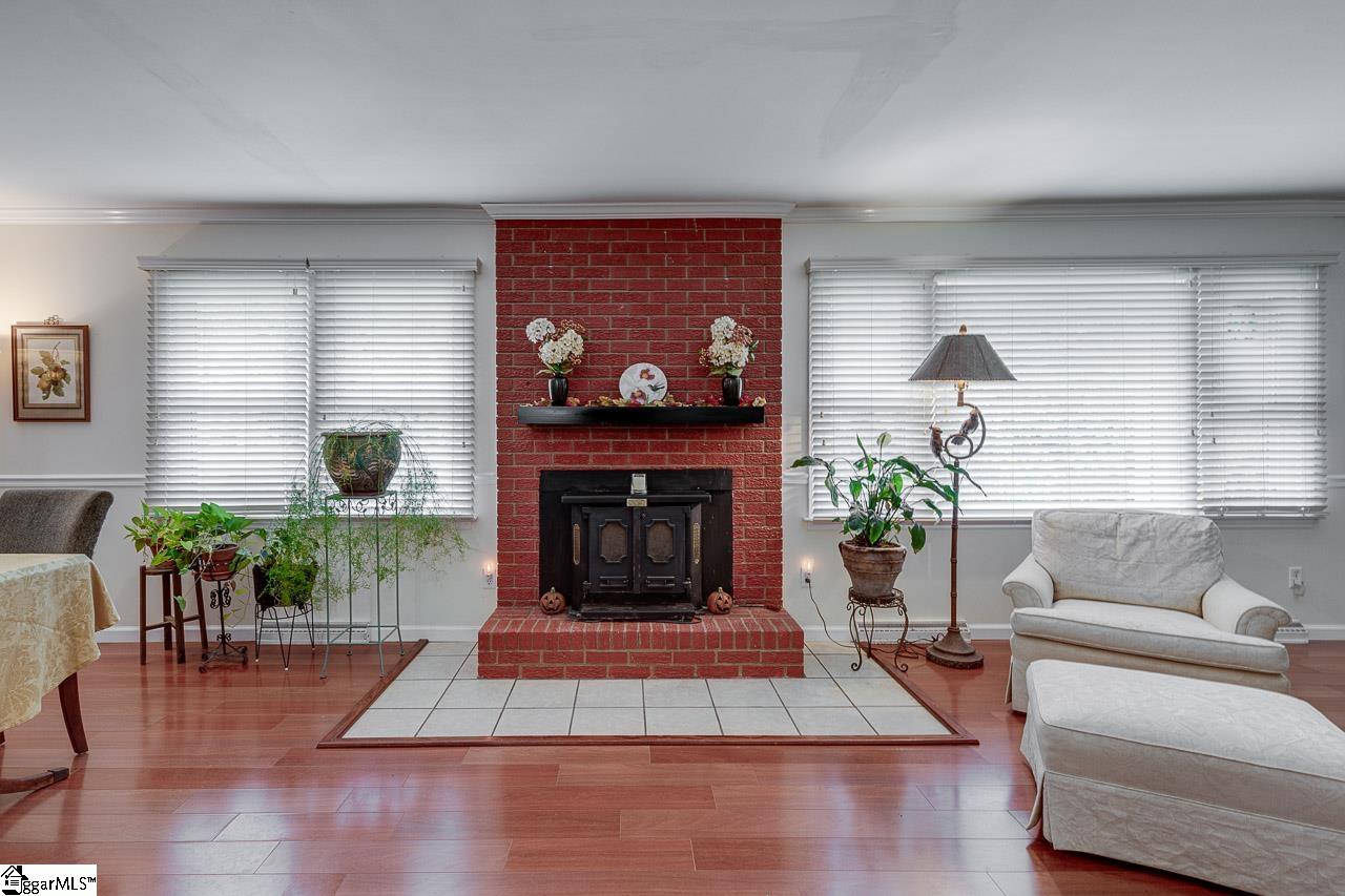 102 Terrace Circle Simpsonville, SC 29681 - Photo 5 of 25