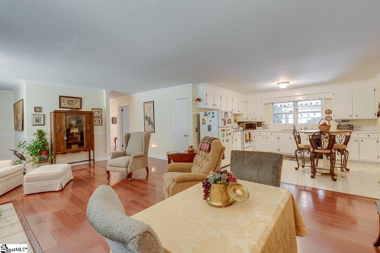 102 Terrace Circle Simpsonville, SC 29681 - Photo 7 of 25