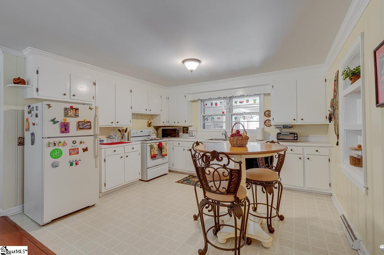 102 Terrace Circle Simpsonville, SC 29681 - Photo 8 of 25