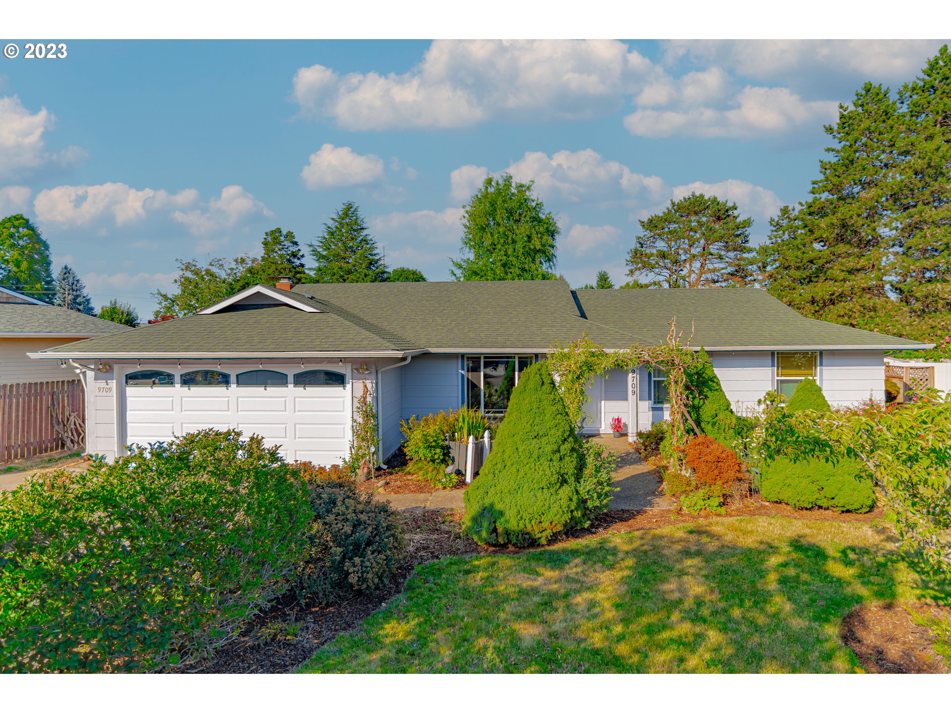 front view of house with a yard