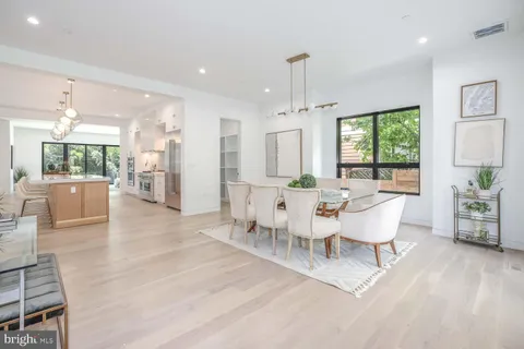 a view of entryway and hall