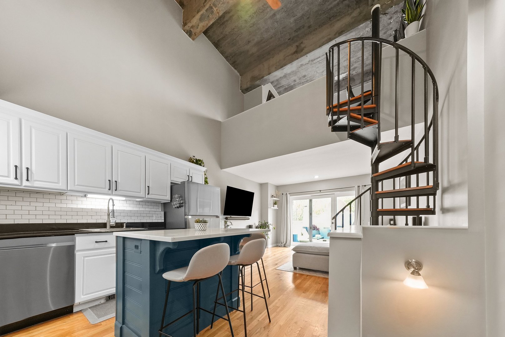 1448 North Orleans Street, Unit 2A Chicago, IL 60610 - Photo 11 of 35