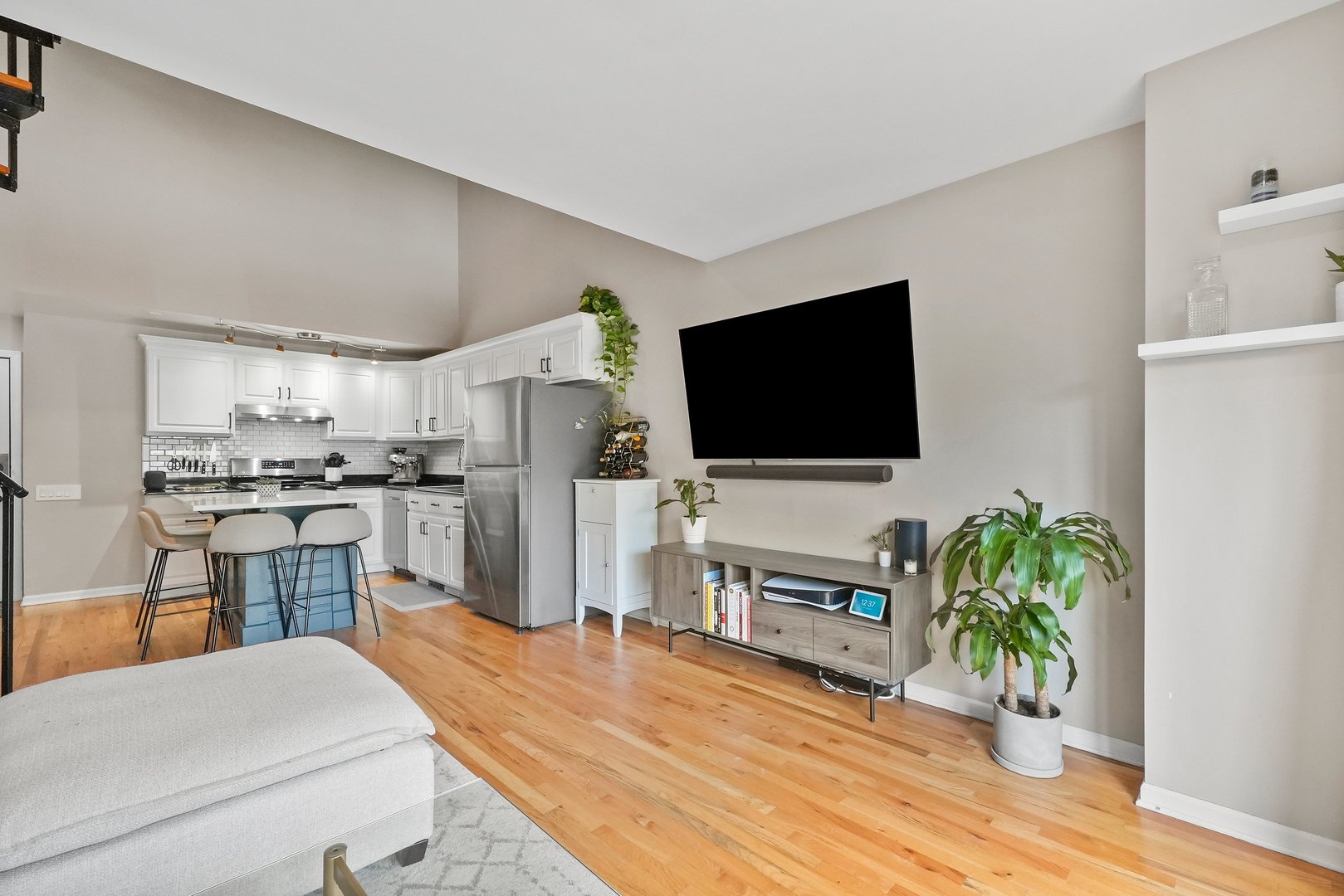 1448 North Orleans Street, Unit 2A Chicago, IL 60610 - Photo 14 of 35