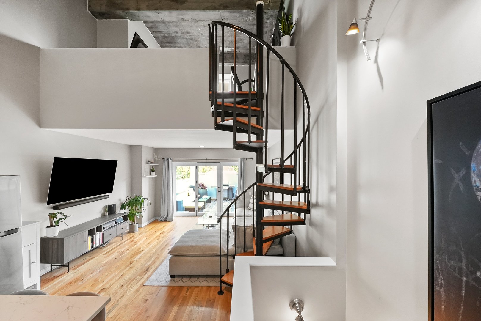 1448 North Orleans Street, Unit 2A Chicago, IL 60610 - Photo 15 of 35