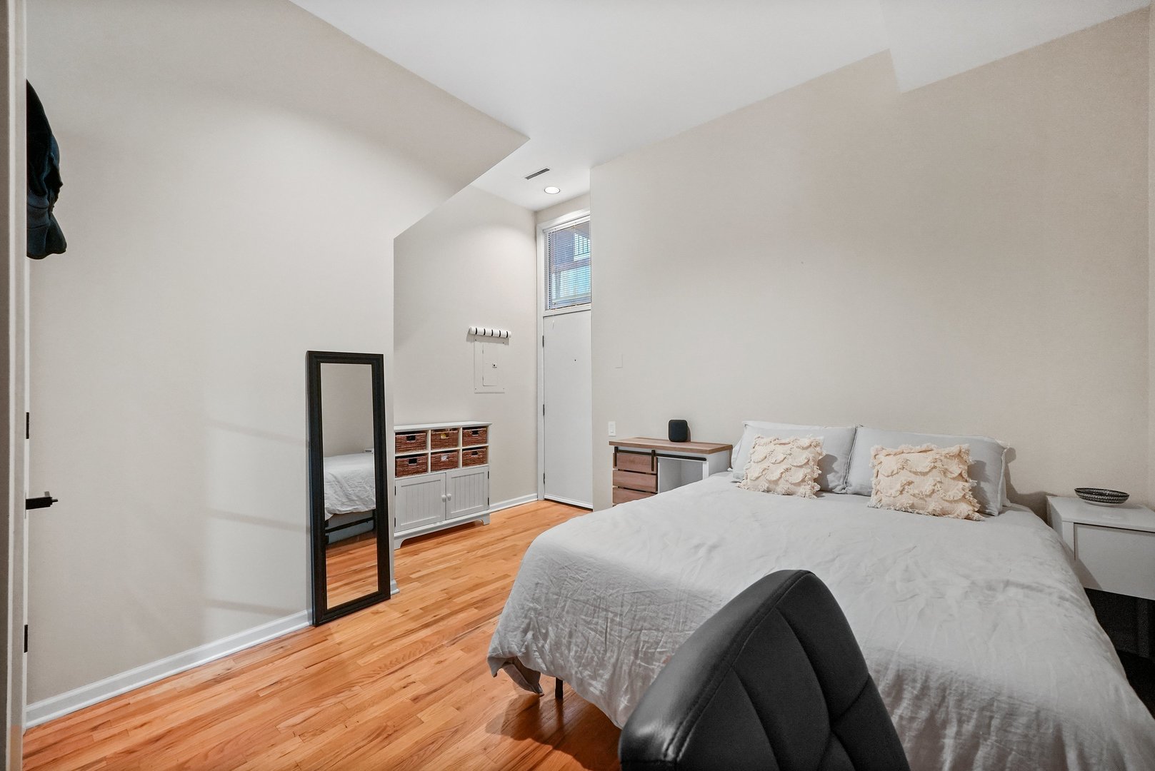 1448 North Orleans Street, Unit 2A Chicago, IL 60610 - Photo 26 of 35