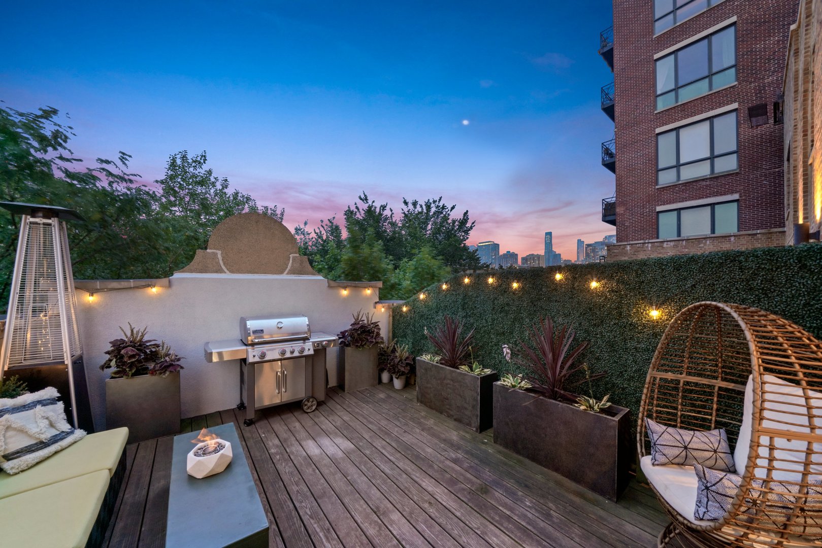 1448 North Orleans Street, Unit 2A Chicago, IL 60610 - Photo 4 of 35