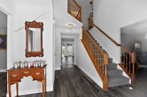 $569,500 | 105 Carlsbad Court, Egg Harbor Township, NJ 08234