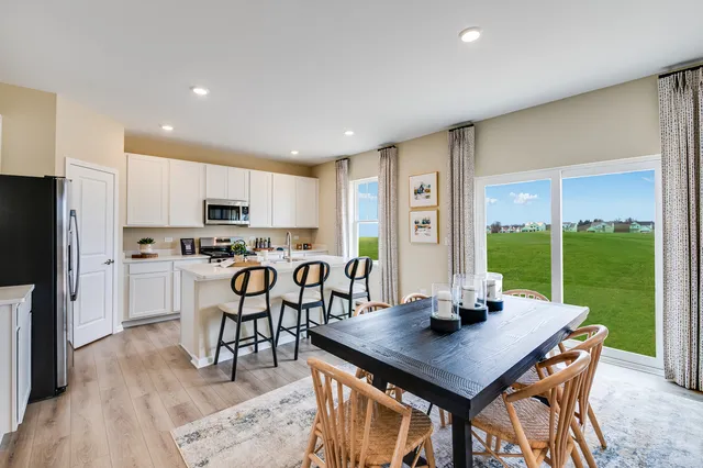 $467,635 | 3914 Riverwoods Drive, Woodstock, IL 60098