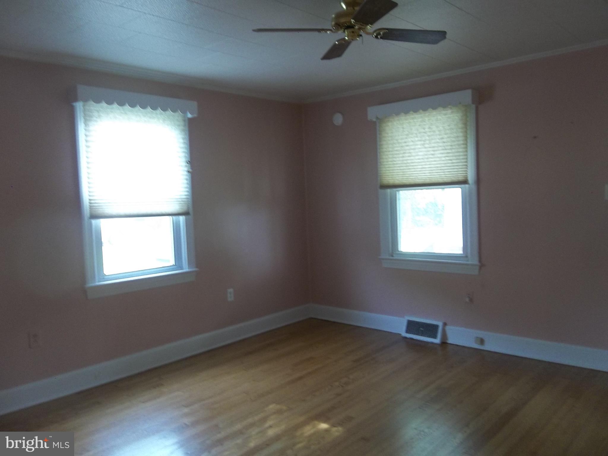 2601 Guard Hill Road Front Royal, VA 22630 - Photo 39 of 83 Living Room