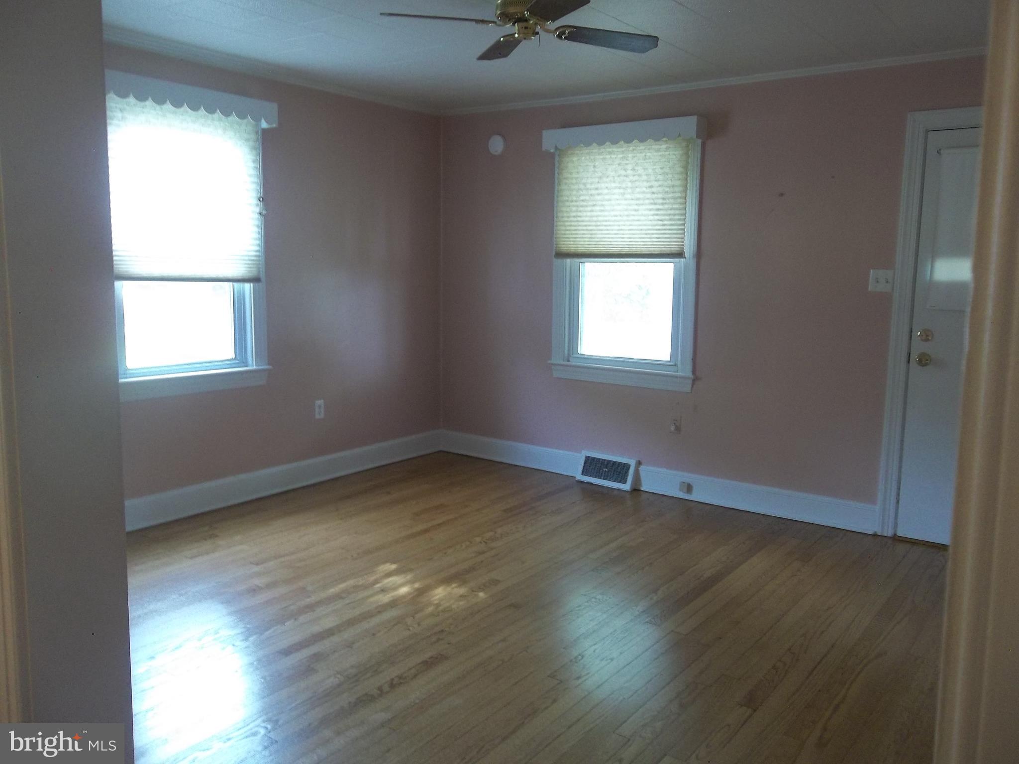 2601 Guard Hill Road Front Royal, VA 22630 - Photo 40 of 83 Living Room