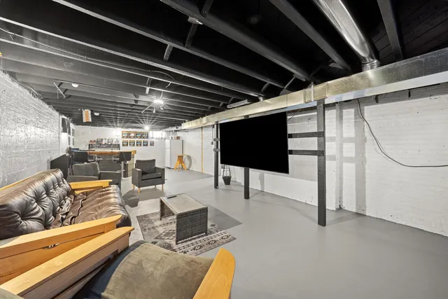 $325,000 | 31 East 155th Street, Harvey, IL 60426