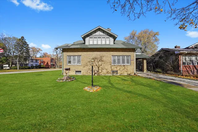 $325,000 | 31 East 155th Street, Harvey, IL 60426