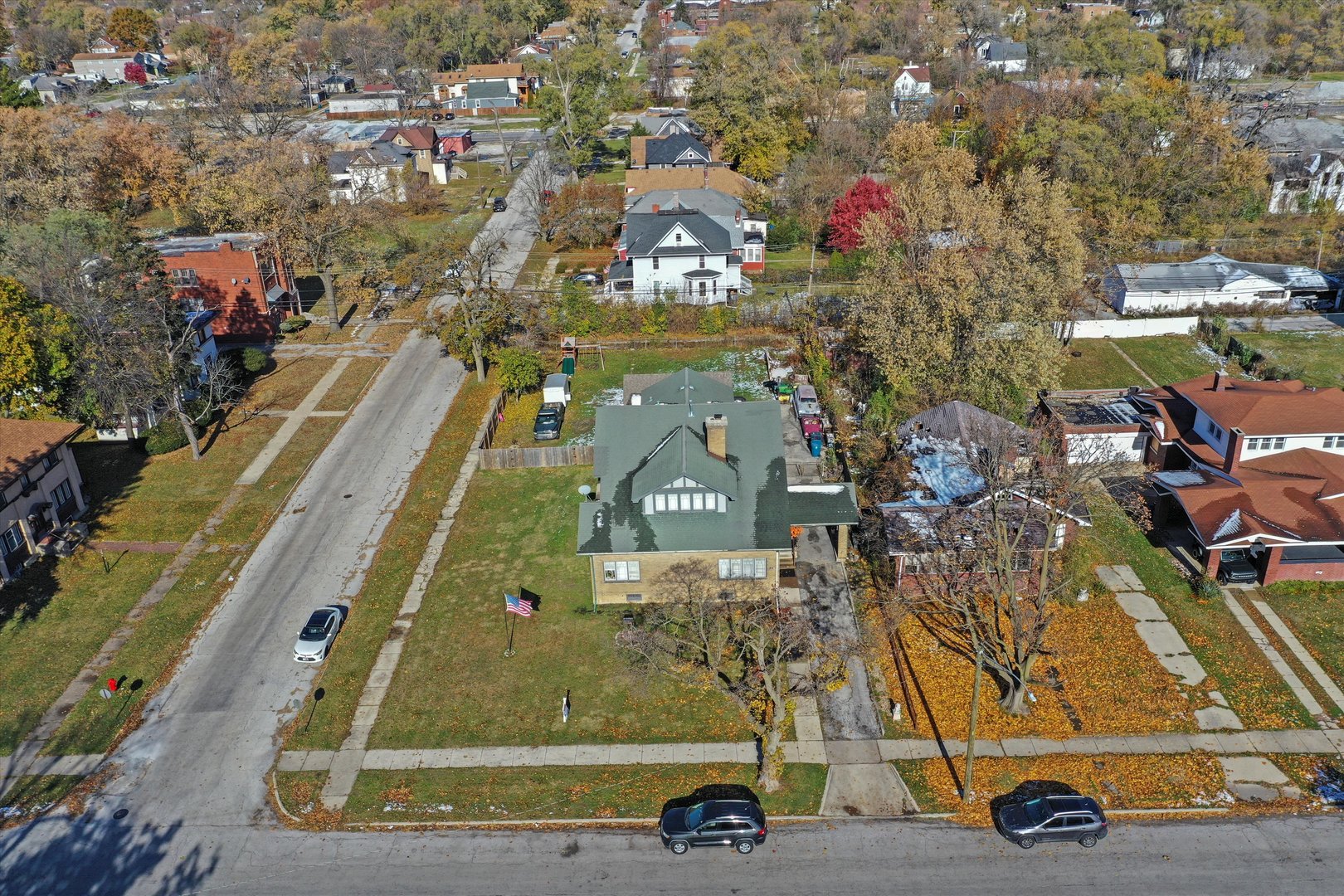 31 East 155th Street Harvey, IL 60426 - Photo 29 of 37 an aerial view of residential houses with outdoor space