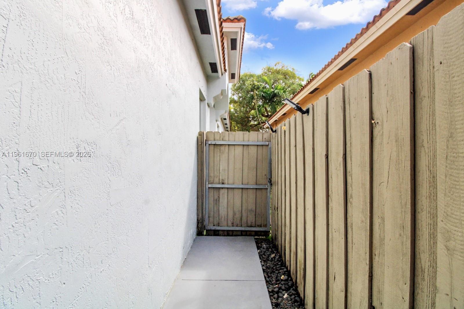 2120 Northeast 37th Road Homestead, FL 33033 - Photo 14 of 39