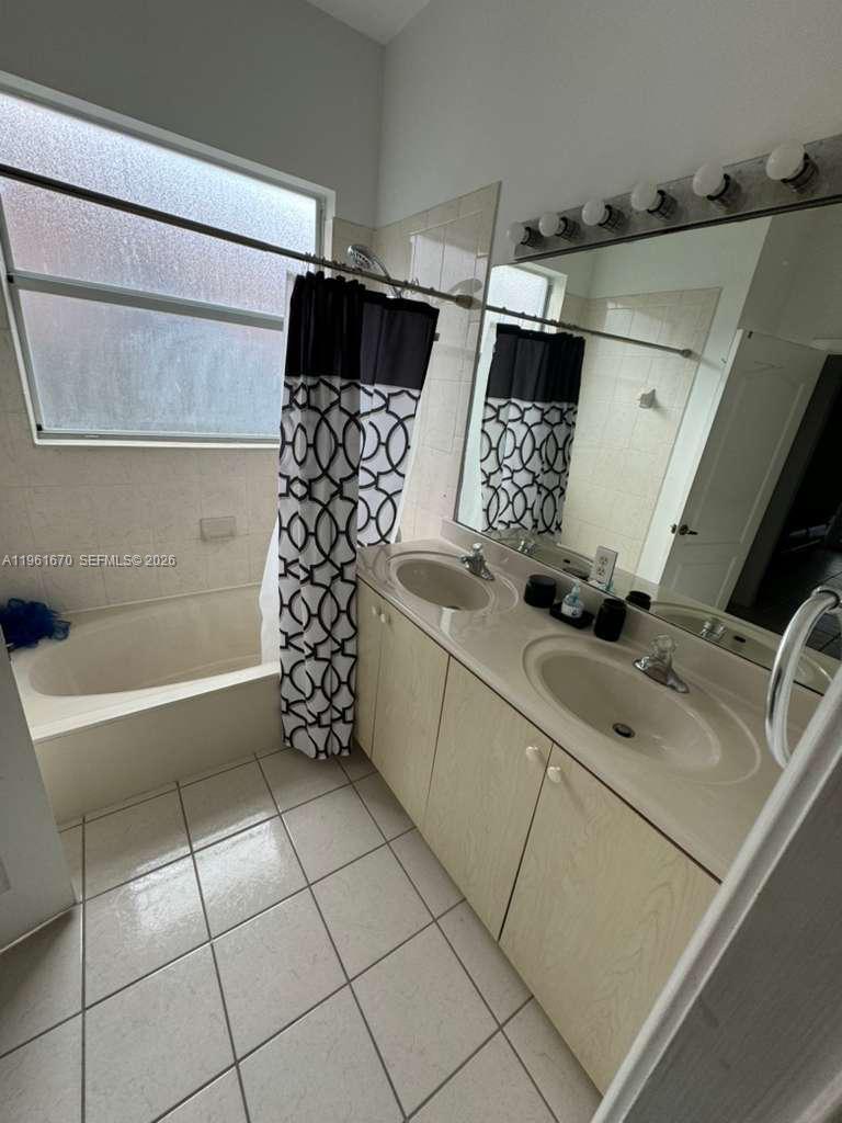 2120 Northeast 37th Road Homestead, FL 33033 - Photo 33 of 39