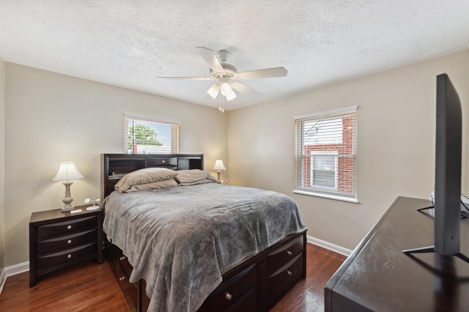 4789 Fehr Road Cincinnati, OH 45238 - Photo 12 of 29