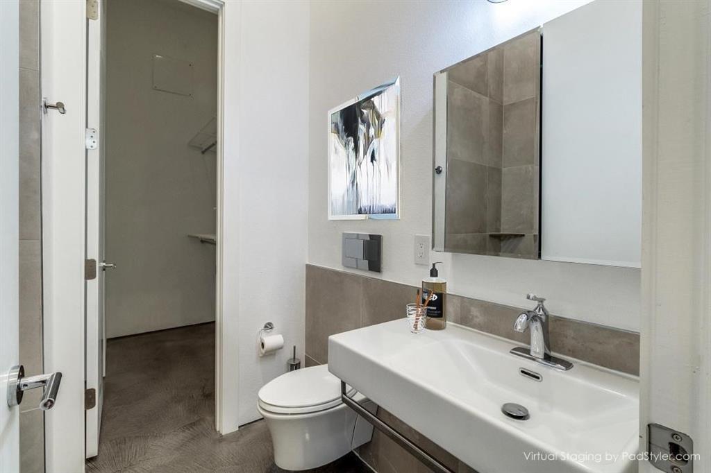 30 Vanguard Way Dallas, TX 75243 - Photo 13 of 22