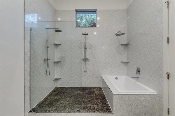 $6,500 | 30 Vanguard Way, Dallas, TX 75243