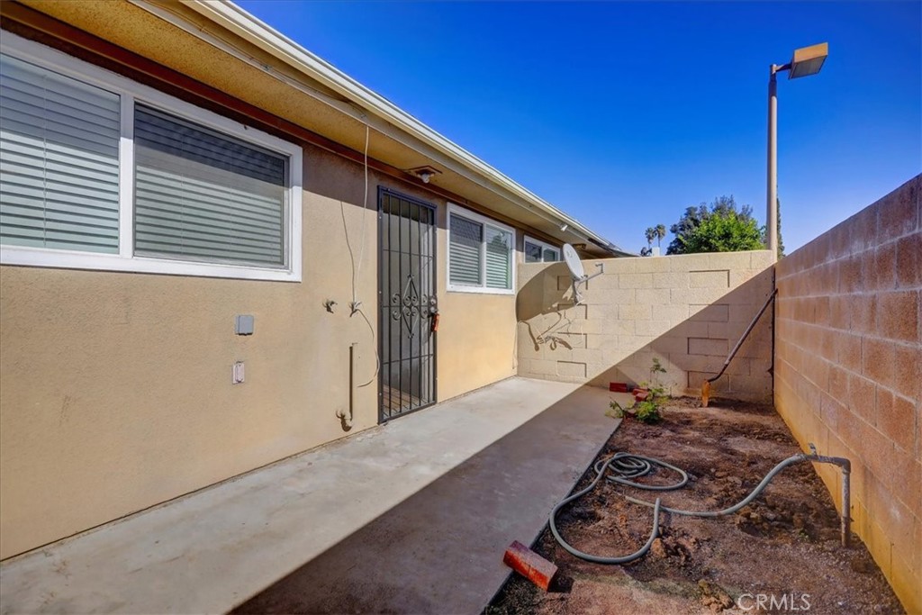 4723 Jackson Street, Unit 25 Riverside, CA 92503 - Photo 25 of 26 a view of a backyard with plants