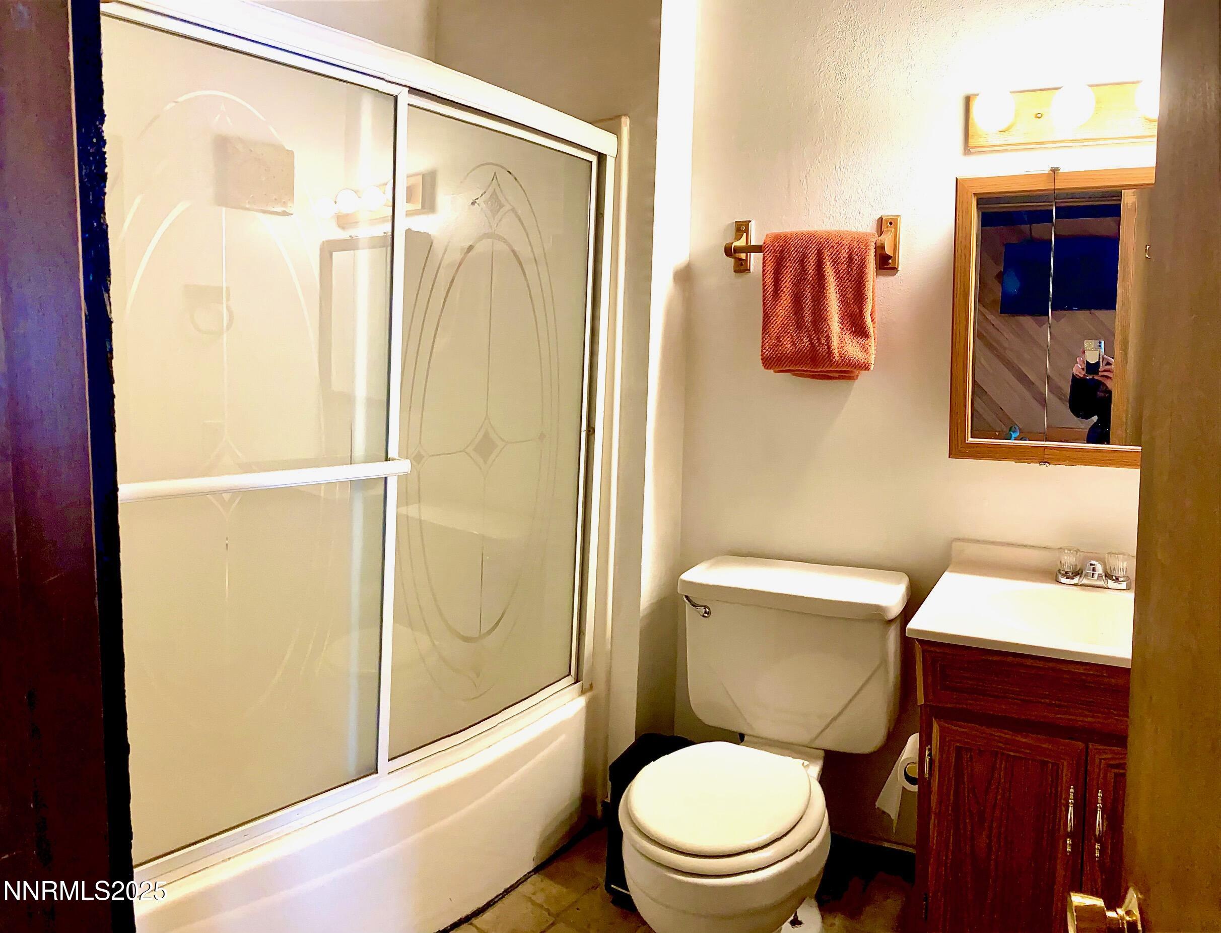 331 Tramway Drive, Unit 9 Stateline, NV 89449 - Photo 6 of 12 331 Bath Upper