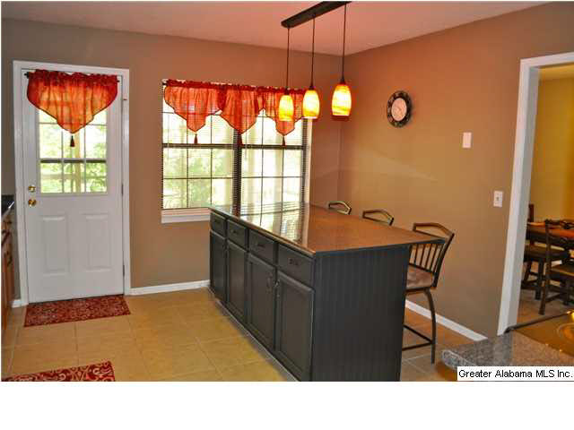 792 Merlin Drive Calera, AL 35040 - Photo 7 of 32